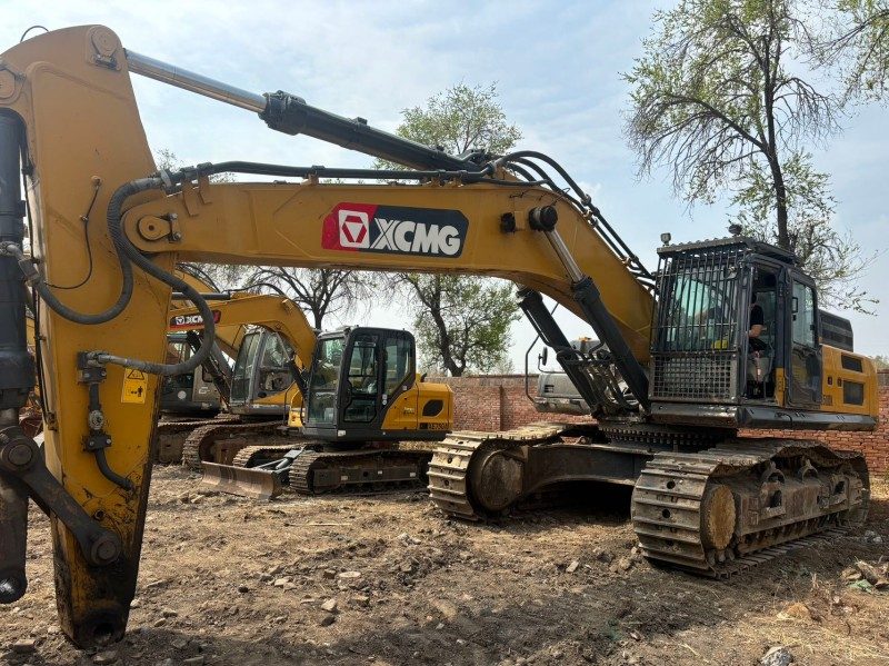 Used XCMG XE490D Large Excavator (2019, 4800 Hours) - Stock No. 02722